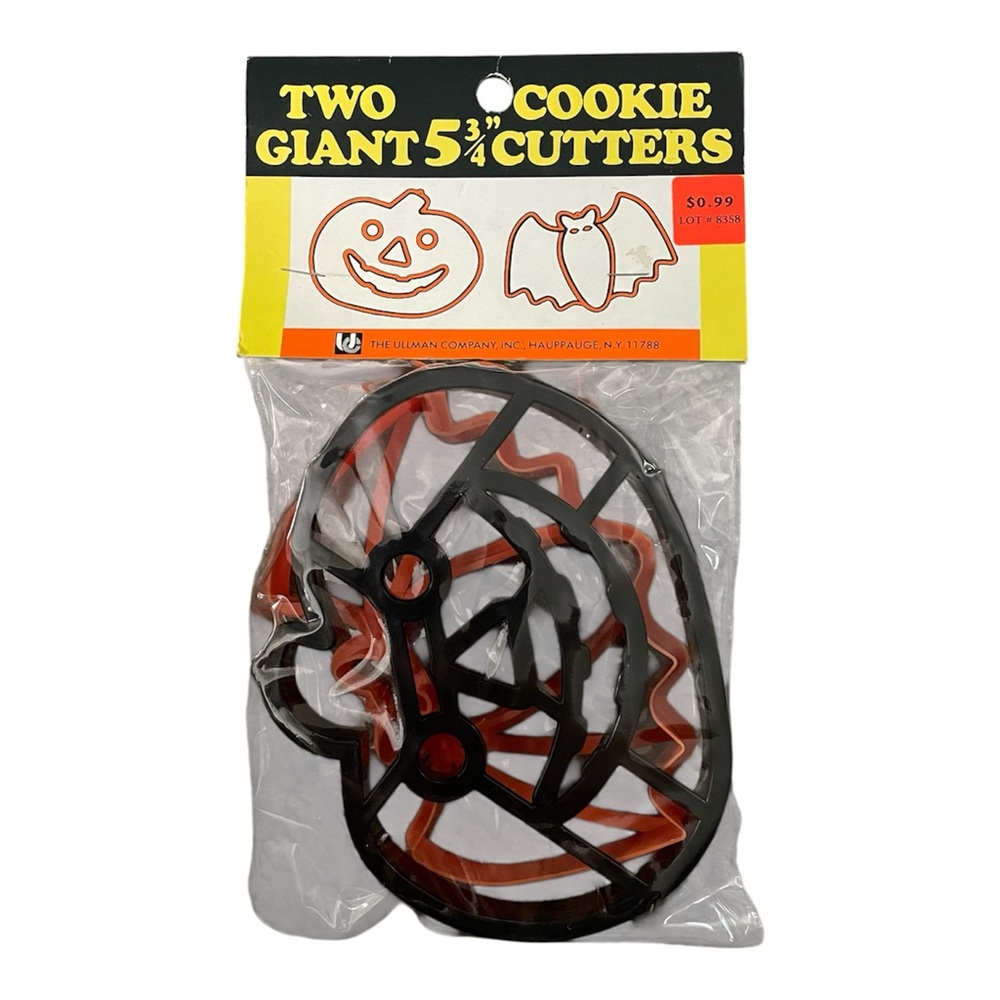 Two Vintage Giant 5 3/4” Cookie Cutters Orange Bat Black Pumpkin 90’s Halloween
